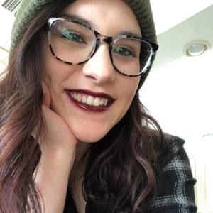 Meet your Posher, Angela